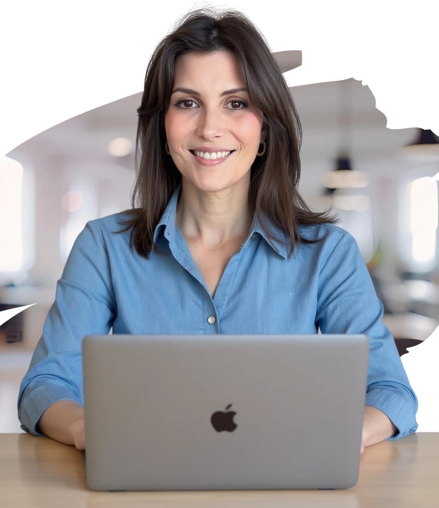 Carolina Lago working at her laptop